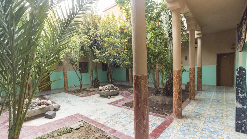 Kasbah Hotel Camping Jurassique Ifri Екстериор снимка